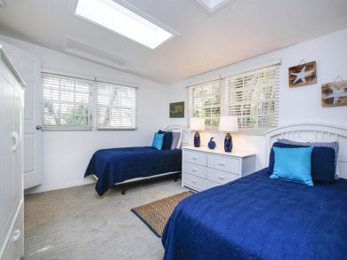 Delightful Captiva Vacation Beach Cottage Sleeps Six Guests