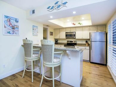 Two Bedroom Walk to Beach Vacation Home in Captiva. Two Bedroom Walk to Beach Vacation Home in Captiva.