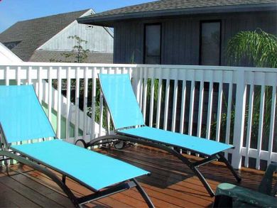 Rooftop sun deck Rooftop sun deck