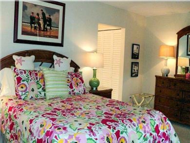 Master bedroom with queen bed