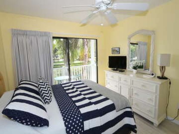 Beachfront-Bayfront Rental Home Captiva 3 Bedrooms + Loft