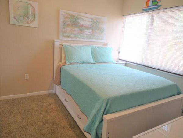 Bayside Siesta Key Condo with Private Beach Access