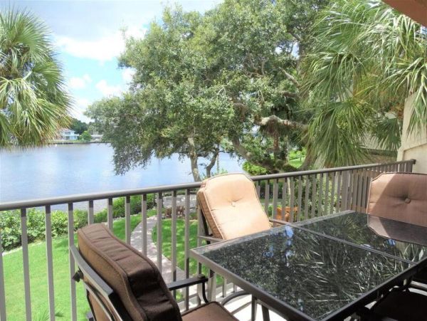 Bayside Siesta Key Condo with Private Beach Access