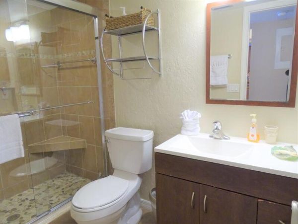 Bayside Siesta Key Condo with Private Beach Access