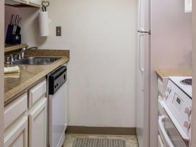 Great Vail Ski Condo Sleeps Six Guests Walk to Ski Lifts