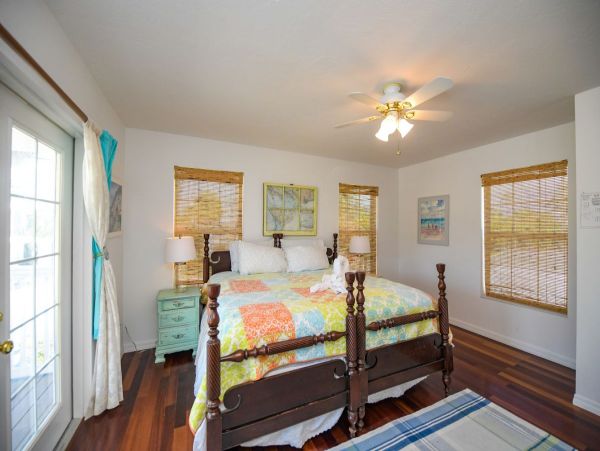 6 Houses to Beach with this Anna Maria Island Rental