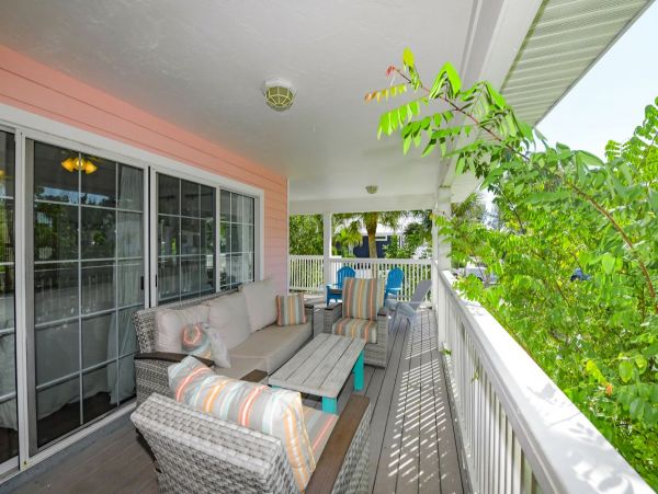 6 Houses to Beach with this Anna Maria Island Rental