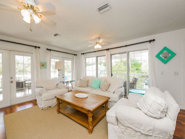 6 Houses to Beach with this Anna Maria Island Rental