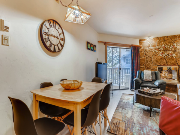 Vail Two Bedroom Ski Condo Walk to Lifts Sleeps Six