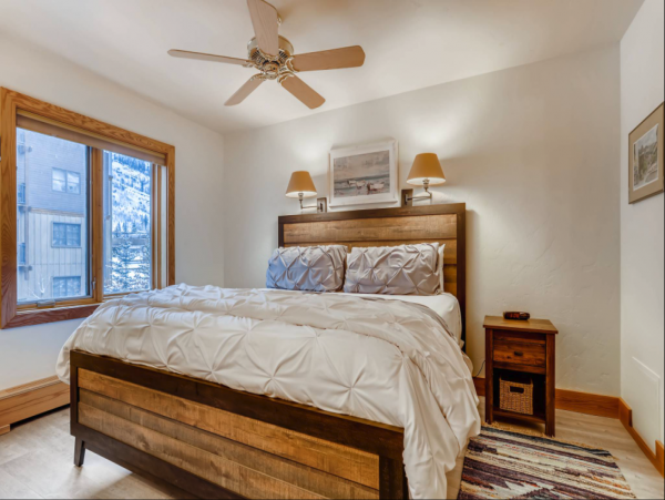 Vail Two Bedroom Ski Condo Walk to Lifts Sleeps Six