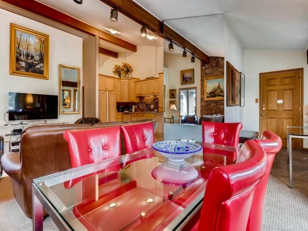 Great Vail Rental One Block From Golden Peak Sleeps 6 Guests