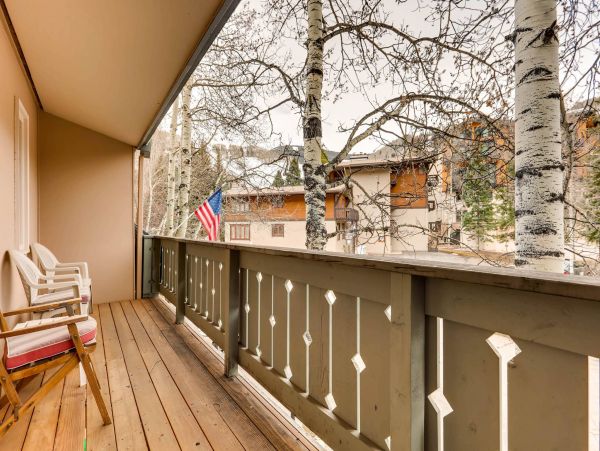 Great Vail Rental One Block From Golden Peak Sleeps 6 Guests