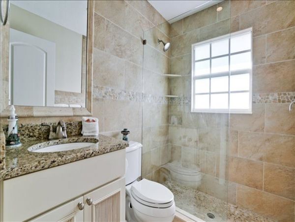 One of the Best 5 Bedroom Homes on Anna Maria with Boat Dock