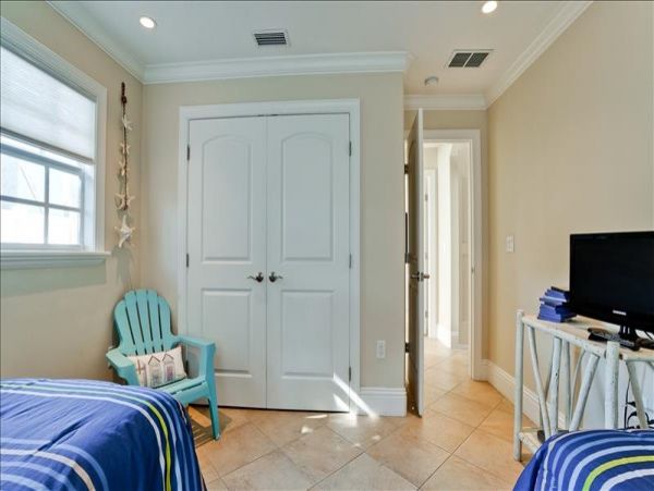 One of the Best 5 Bedroom Homes on Anna Maria with Boat Dock