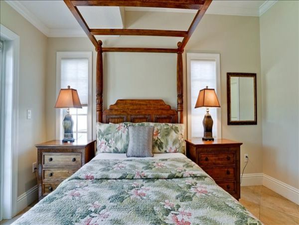 One of the Best 5 Bedroom Homes on Anna Maria with Boat Dock
