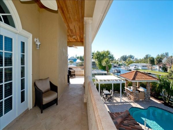 One of the Best 5 Bedroom Homes on Anna Maria with Boat Dock