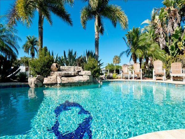 One of the Best 5 Bedroom Homes on Anna Maria with Boat Dock