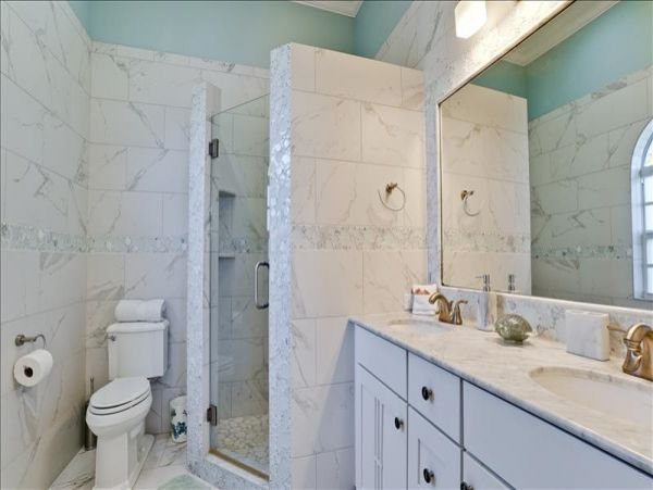 One of the Best 5 Bedroom Homes on Anna Maria with Boat Dock