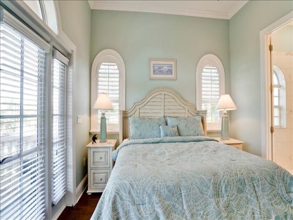 One of the Best 5 Bedroom Homes on Anna Maria with Boat Dock