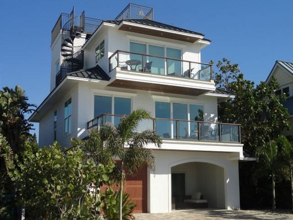 Anna Maria Four Bedroom Beachfront Rental Pool