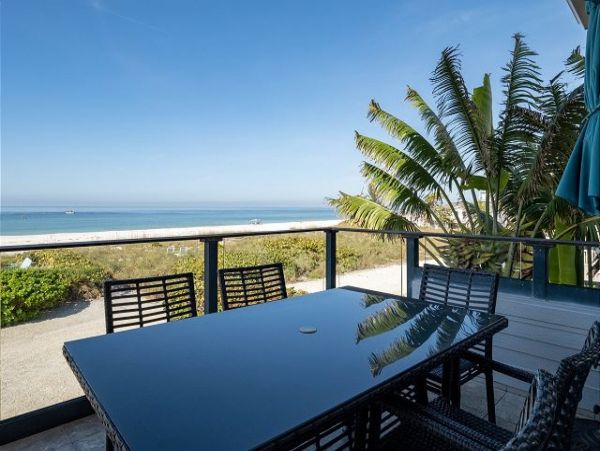 Anna Maria Four Bedroom Beachfront Rental Pool