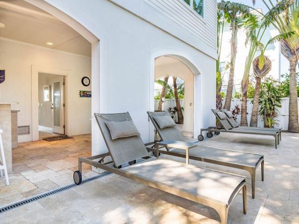 Anna Maria Four Bedroom Beachfront Rental Pool