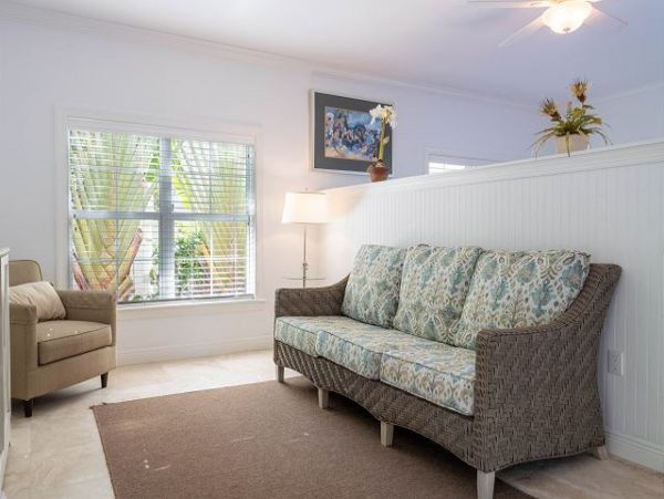Anna Maria Four Bedroom Beachfront Rental Pool
