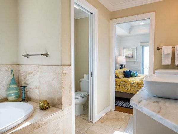Anna Maria Four Bedroom Beachfront Rental Pool