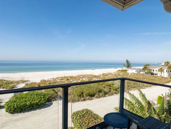 Anna Maria Four Bedroom Beachfront Rental Pool