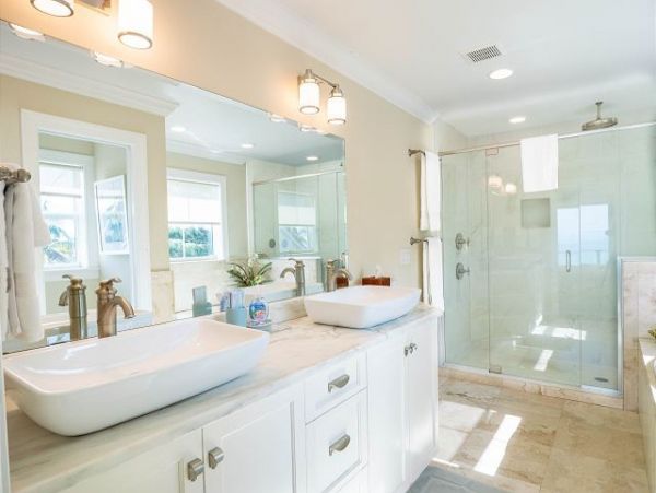 Anna Maria Four Bedroom Beachfront Rental Pool