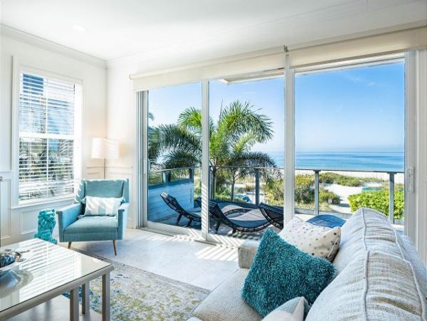 Anna Maria Four Bedroom Beachfront Rental Pool