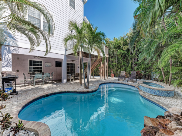 Anna Maria 4 bedroom +Den Private Pool Vacation Rental
