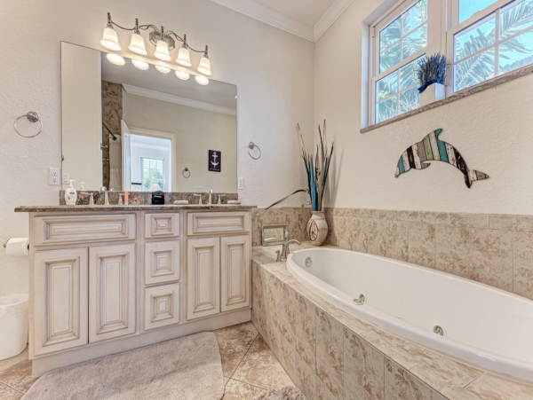 Anna Maria 4 bedroom +Den Private Pool Vacation Rental