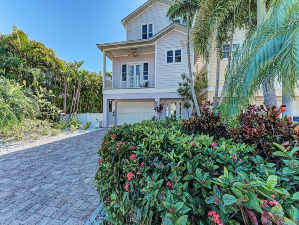 Anna Maria 4 bedroom +Den Private Pool Vacation Rental