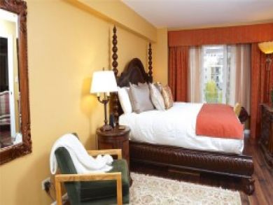 Marvelous Three Bedroom  Avon Rental