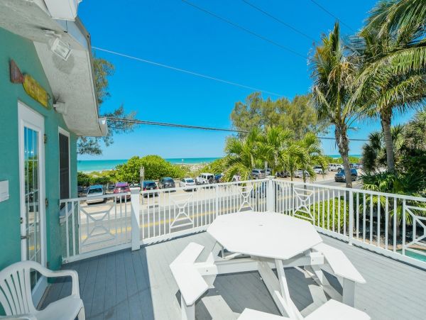 Bradenton Beach Rental Large Heated Pool Beach Across Street