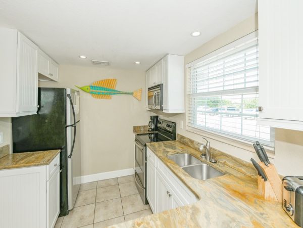 Bradenton Beach Rental Large Heated Pool Beach Across Street