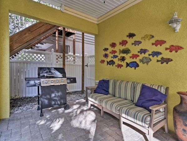 Holmes Beach Rental Only 200ft to Gulf Two Bedroom