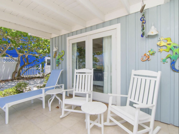 Bay Beachfront  Home Attached Apartment 4 Bedroom Rental