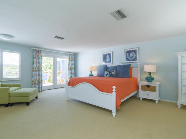 Bay Beachfront  Home Attached Apartment 4 Bedroom Rental