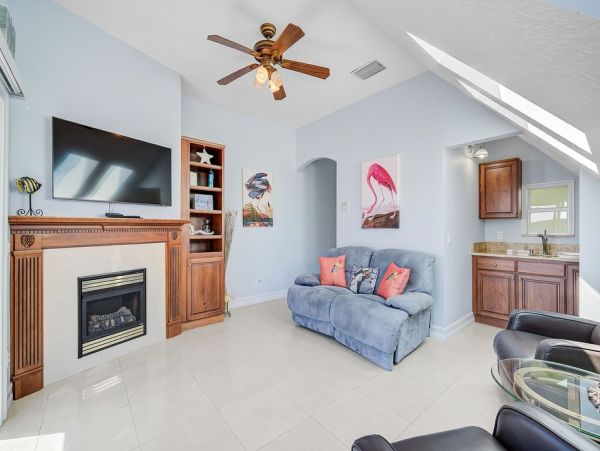 Five Bedroom Town House on Siesta Key with Private Pool