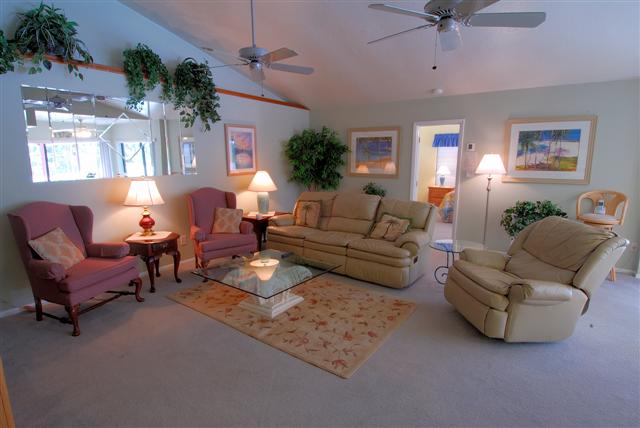 Siesta Isles Luxury home one mile to beach