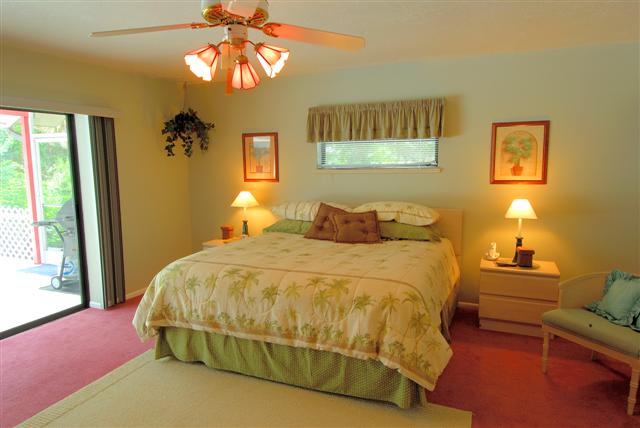 Siesta Isles Luxury home one mile to beach
