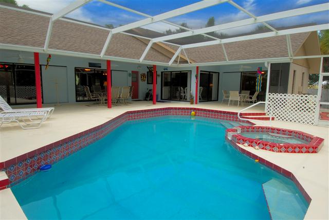 Siesta Isles Luxury home one mile to beach