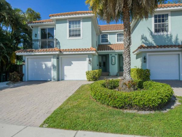 Luxury 4 Bedrooms Siesta Key Pool Townhome Close to Beach