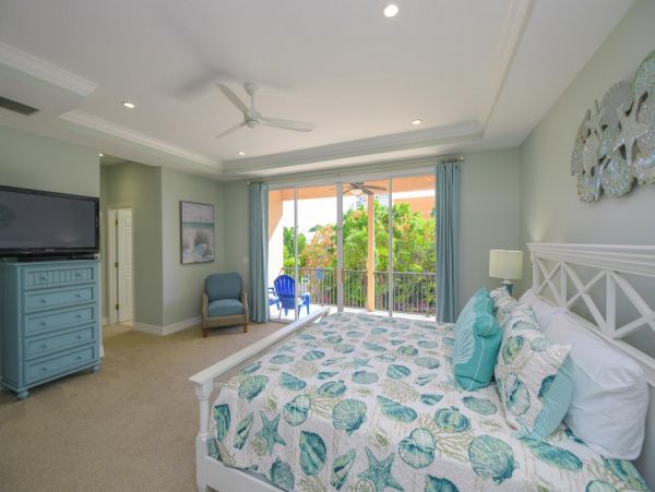 Luxury 4 Bedrooms Siesta Key Pool Townhome Close to Beach