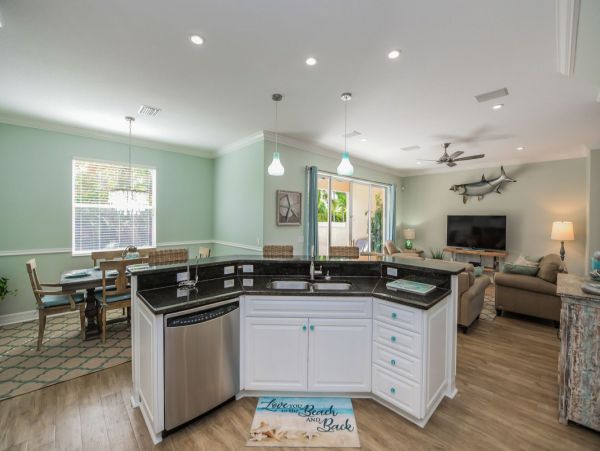 Luxury 4 Bedrooms Siesta Key Pool Townhome Close to Beach