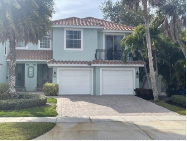 Siesta Key  Four Bedroom Townhome with Pool Sleeps 10