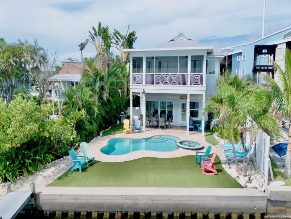 Anna Maria Bayfront Luxury Home Sleeps 15 with Pool & Spa