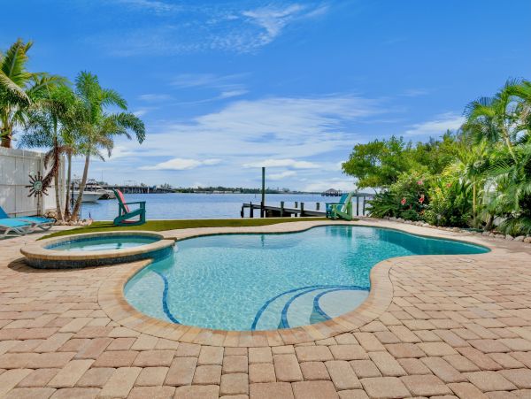 Anna Maria Bayfront Luxury Home Sleeps 15 with Pool & Spa